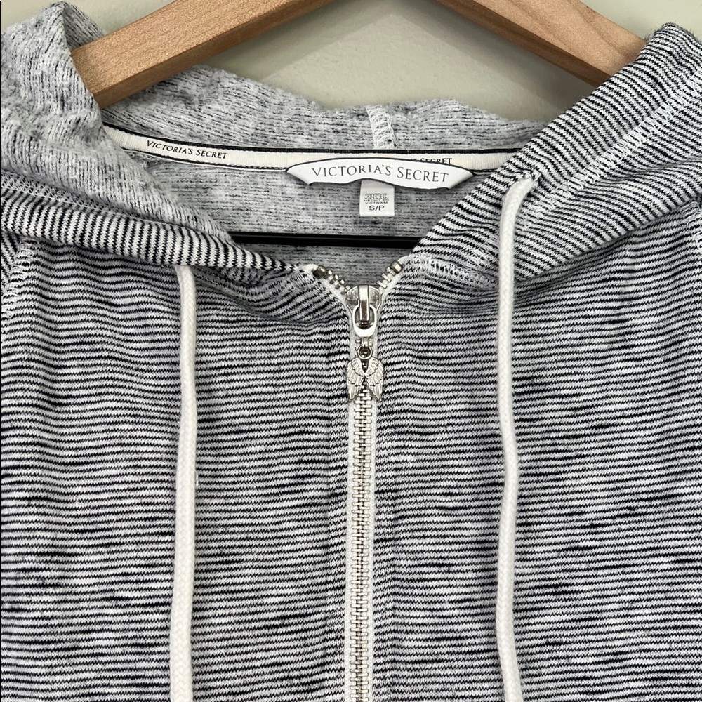 Victoria Secret Angel Gray Zip-Up Hoodie Womens Small / P Cropped - Picture 5 of 8